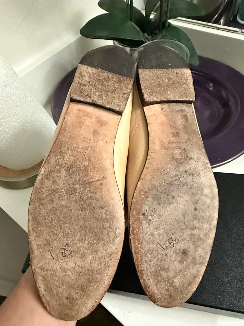 CHANEL Beige Leather Ballet Flats with Black Cap Toe - Picture 8 of 10